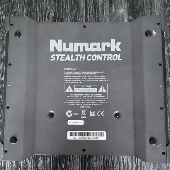 Numark Stealth Control DJ Controller Traktor USB Software Included - Picture 3 of 4